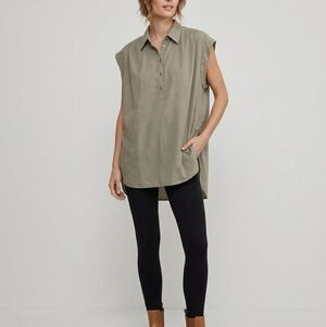 Aritzia Babaton Button Front Blouse Size Large Olive Green Lightweight Relaxed
